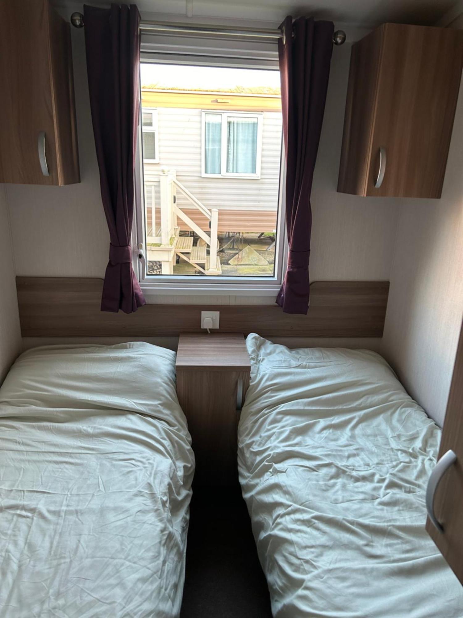3 Bedroomed Caravan With Amazing Sea Views! Scarborough Esterno foto